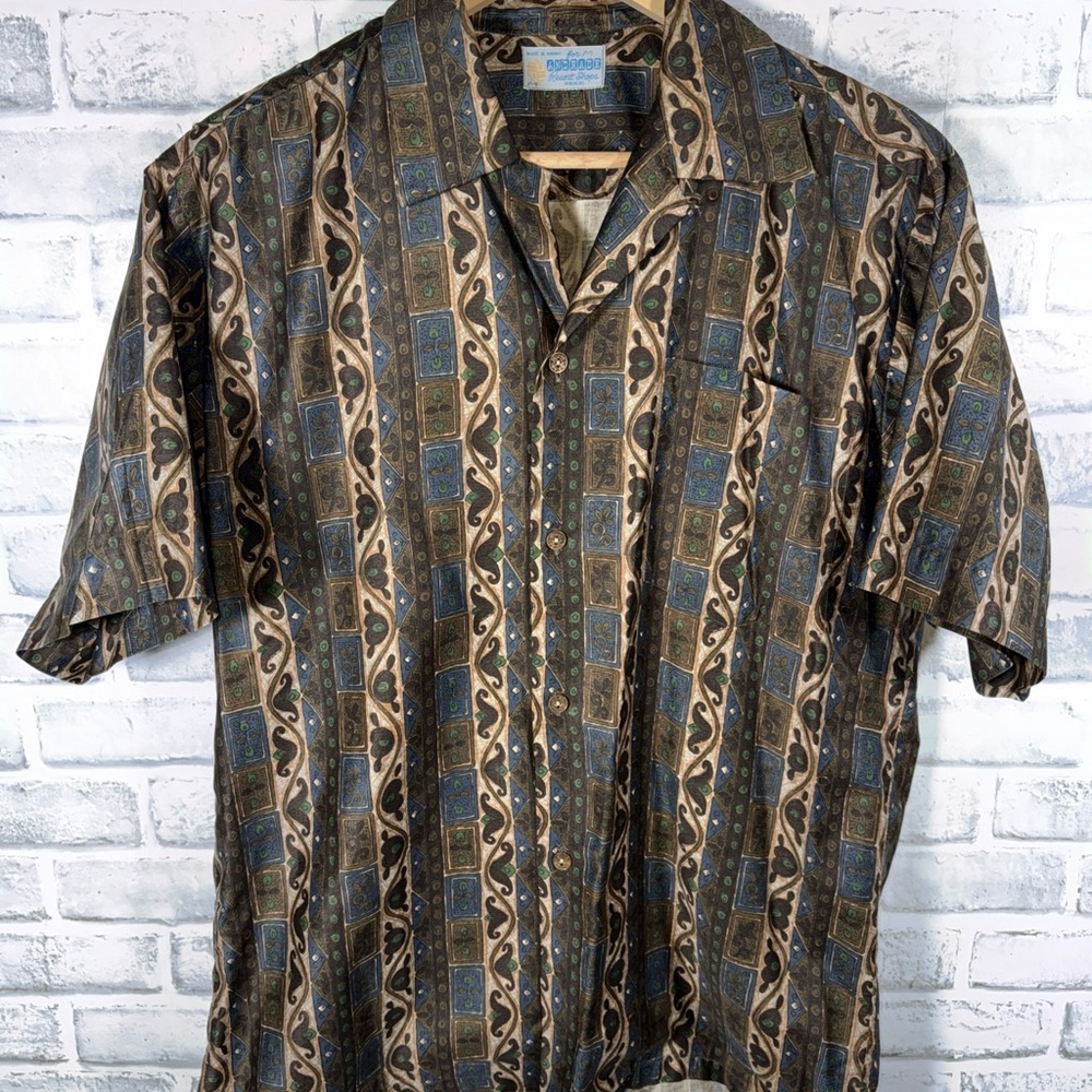 VTG 1960’s Andrade Resort Hawaiian Shirt Coin Button Rare Print MENS M